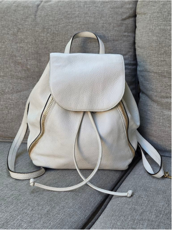 Rebecca Minkoff Handbags - Rebecca Minkoff 100% Genuine Leather Purse Backpack